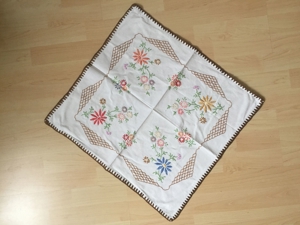Handbestickte Vintage Tischdecken Bild 2