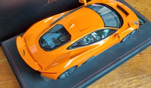 1:18 VAV Jaguar Concept C-X75 Orange auf Ledersockel BBR MR Ovp Bild 12