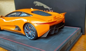 1:18 VAV Jaguar Concept C-X75 Orange auf Ledersockel BBR MR Ovp Bild 10
