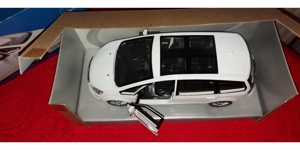1:18 Ford Galaxy weiß modellauto ovp no tuning umbau Bild 3