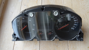Schöner Tacho VW Passat 3c B6 3C0920871K KI Kombiinstrument MFA+ C3 KI A2C53194181 A2C53244181 Bild 4