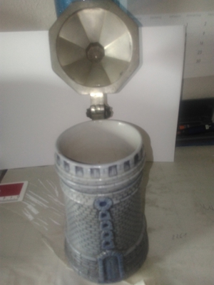 Antiker Bierkrug Turm Motiv mit Zinn Deckel vor 1945 Bild 10