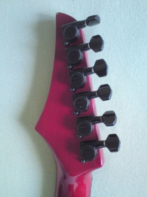 E-Gitarre (Axstar by Ibanez , Bj.1985, mit Koffer) Bild 5