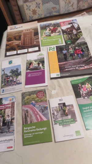 Nordrhein Westfalen, Rad- und Wanderkarten zu verschenken