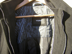 Dicker Yorn Herren Mantel in schwarz,Größe 60/ XXL Bild 3 Dicker Yorn Herren Mantel in schwarz,Größe 60/ XXL Bild 3