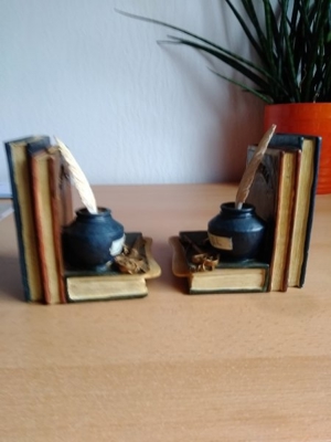 Bücherstütze Bild 4