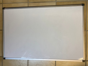 Whiteboard, magnetisch, NOBO, 90 x 60 cm, sehr guter Zustand Bild 1
