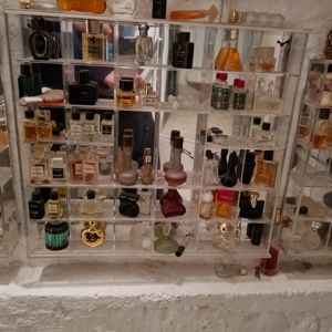 Parfum Miniaturen Sammlung Bild 12