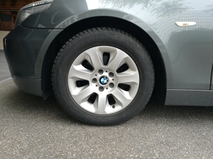 Alufelgen mit Winterreifen, Original BMW-Felgen Bild 3