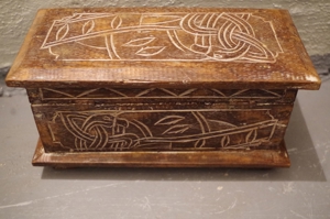 Holz Schatulle Box geschnitzt Kornblume Schlange Handarbeit Antik Bild 6