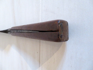 Interessantes altes handgeschmiedetes Messer mit langer Klinge Bild 4