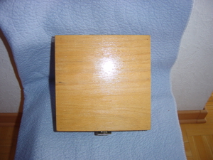 Holzkiste mit Deckel & Schloss - Holzbox ca.18 x18x 8,5 cm Bild 10