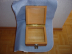 Holzkiste mit Deckel & Schloss - Holzbox ca.18 x18x 8,5 cm Bild 5