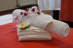 Kräuter Stempel Massage, Massage, Wellness, Thai Massage Bild 15