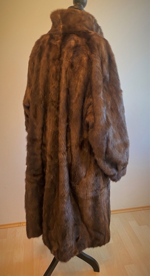 Nerzmantel - zeitloser Klassiker in sehr guten Zustand Bild 4