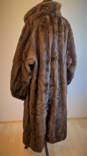 Nerzmantel - zeitloser Klassiker in sehr guten Zustand Bild 3