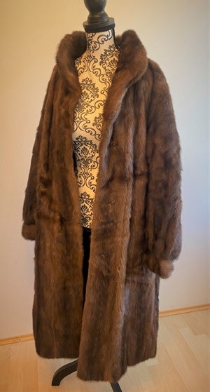 Nerzmantel - zeitloser Klassiker in sehr guten Zustand Bild 6
