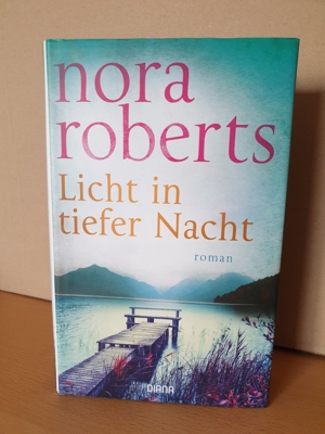 Licht in tiefer Nacht von Nora Roberts Bild 1