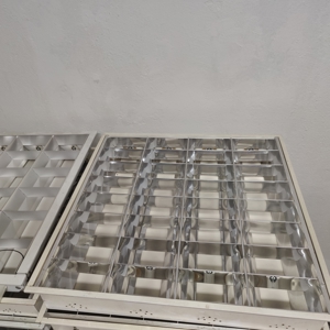 30 x Einbau Rasterleuchten gebraucht Bild 2