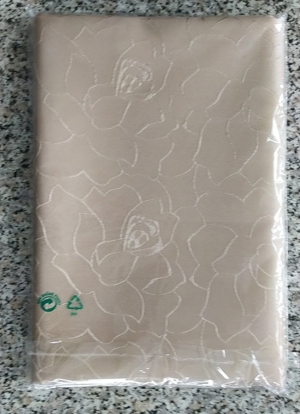 Tischdecke, beige mit besticktem Muster, 162 x 130 cm (unbenutzt) Bild 6