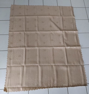 Tischdecke, beige mit besticktem Muster, 162 x 130 cm (unbenutzt) Bild 3