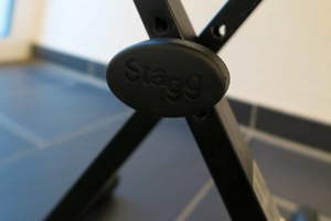 Stagg Keyboardbank mit einklappbaren Beinen (KEB A-10) Bild 2