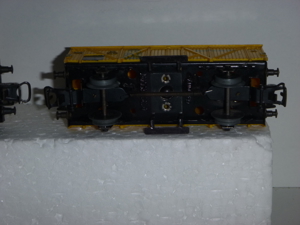 Märklin 4502.2 Kesselwagen SHELL, 4509.1 Bananenwagen Jamaica, beide BK 5 Bild 2