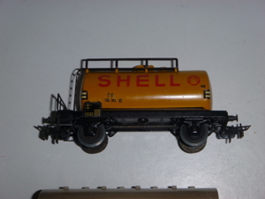 Märklin 4502.2 Kesselwagen SHELL, 4509.1 Bananenwagen Jamaica, beide BK 5 Bild 3