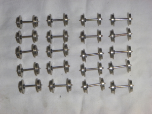 20 Stück Gleichstrom- Nadelachsen Raddurchmesser 11,5mm, sehr gut Bild 4