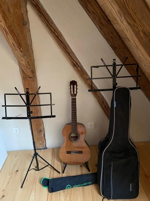Konzert-Schülergitarre inkl. Gig-Bag, Noten- und Gitarrenständer Bild 5