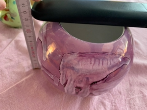 lila Vase Kugelform