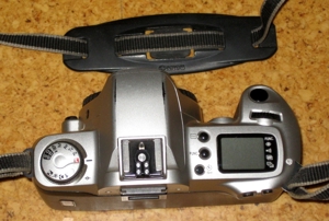 Canon-Kamera EOS 500 N mit Tamron-Objektiv 28-200 Bild 2