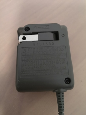 Original Nintendo DS Lite Netzteil mit US-Stecker Bild 2