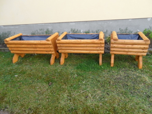 Minihochbeet,Rustikaler Pflanzkübel, Unikat, Holz aus nachhaltigen Anbau Bild 3