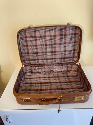 Vintage Handkoffer mit Schloß und Schlüssel Bild 5