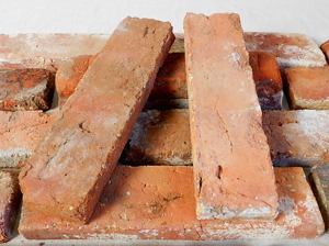 Ziegelriemchen Fliesen Terracotta Landhaus alte Mauersteine Altstadt Feldbrand echte alte gebraucht