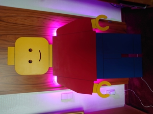 Lego Männchen mit Hintergrundlicht Bild 2