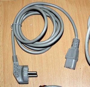 4x Kaltgeräte Kabel 3-polig Netzkabel f. PC - Monitor - Notebook - Projektor usw: Bild 2