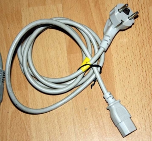 4x Kaltgeräte Kabel 3-polig Netzkabel f. PC - Monitor - Notebook - Projektor usw: Bild 3