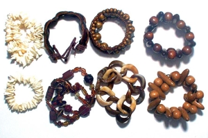 MODESCHMUCK - aus Nachlass - 26 ARMBÄNDER und HALSKETTEN Bild 4