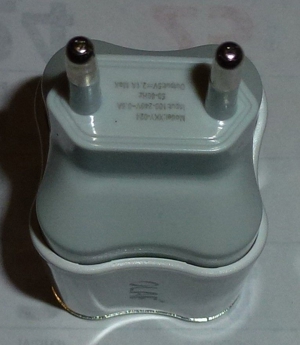 Ladegerät Stecker 2x USB-Port 5V-2A-1A