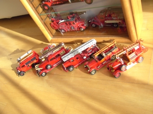 Feuerwehr Oldtimer Sammlung mit exklusiven Schaukasten Bild 6