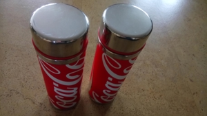 2 Coca-Cola Isolierflaschen 125 Jahre Bild 2
