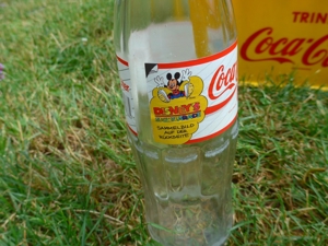 Gelbe Retro-Coca-Cola Light-Kiste mit 12 1-Liter Glasflaschen (26 Jahre alt) Bild 3