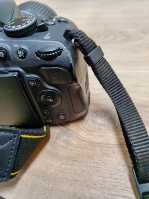 Nikon D5100 KIT VR 18-55mm Objektiv + 36 TSd. Auslösungen Bild 9