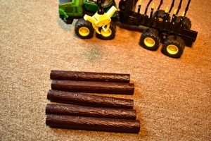 Siku 1:32: Massey Ferguson 8680 (auch John Deere Forwarder 4061, Viehanh.. 2890; Einzelpreis s. Text Bild 11