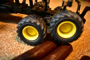 Siku 1:32: Massey Ferguson 8680 (auch John Deere Forwarder 4061, Viehanh.. 2890; Einzelpreis s. Text Bild 13