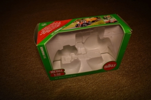 Siku 1:32: Massey Ferguson 8680 (auch John Deere Forwarder 4061, Viehanh.. 2890; Einzelpreis s. Text Bild 7