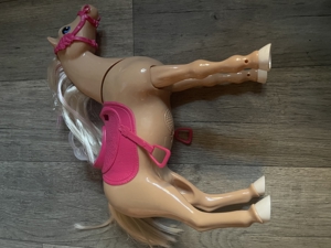 Barbie tanzendes Pferd mit Musik Mattel Bild 2