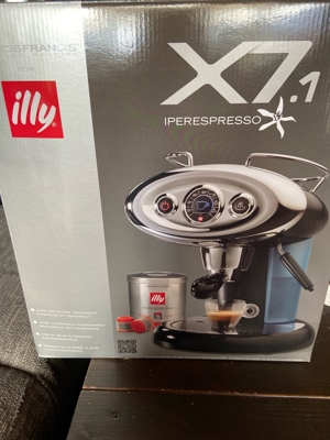 Espressomaschine Illy X 7.1 NEU rot Bild 1